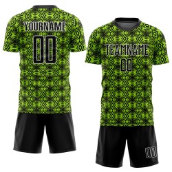 Benutzerdefinierte Neon Grün Schwarz-Weiß Geometrische Formen Sublimation Fußball Uniform Jersey